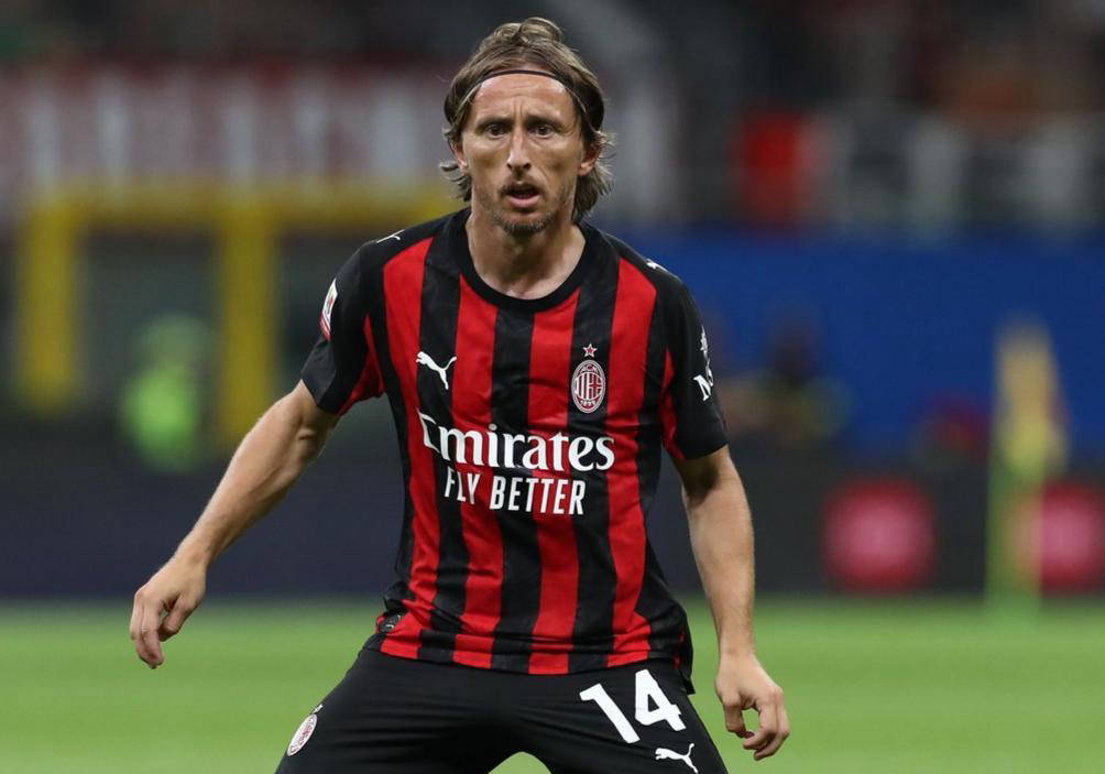 意媒：诺丁汉森林预计周二与尤文接触，以敲定道路的转会