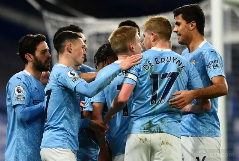 前裁判：布鲁日球员确实对什琴斯尼犯规了，但后者也存在失误