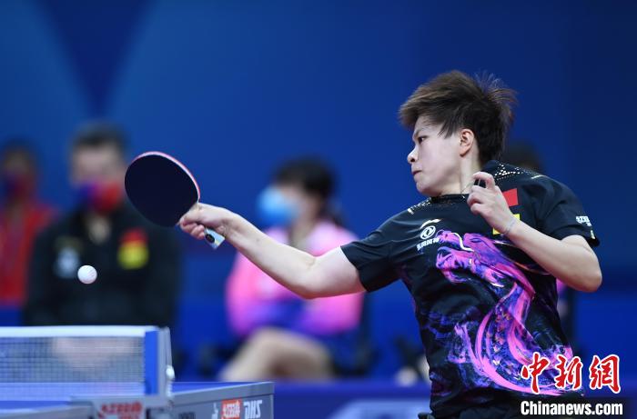 更令人惊讶 更令人惊讶